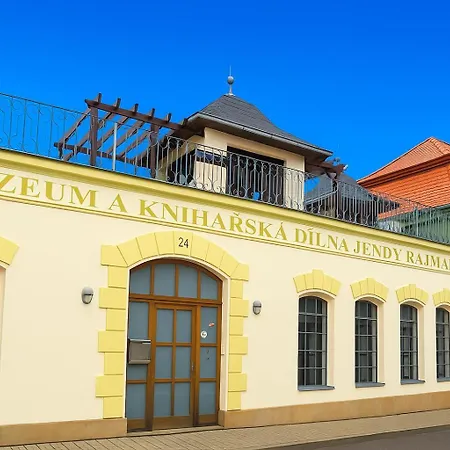 Villa Libri - Viceucelovy Prostor S Ubytovanim *